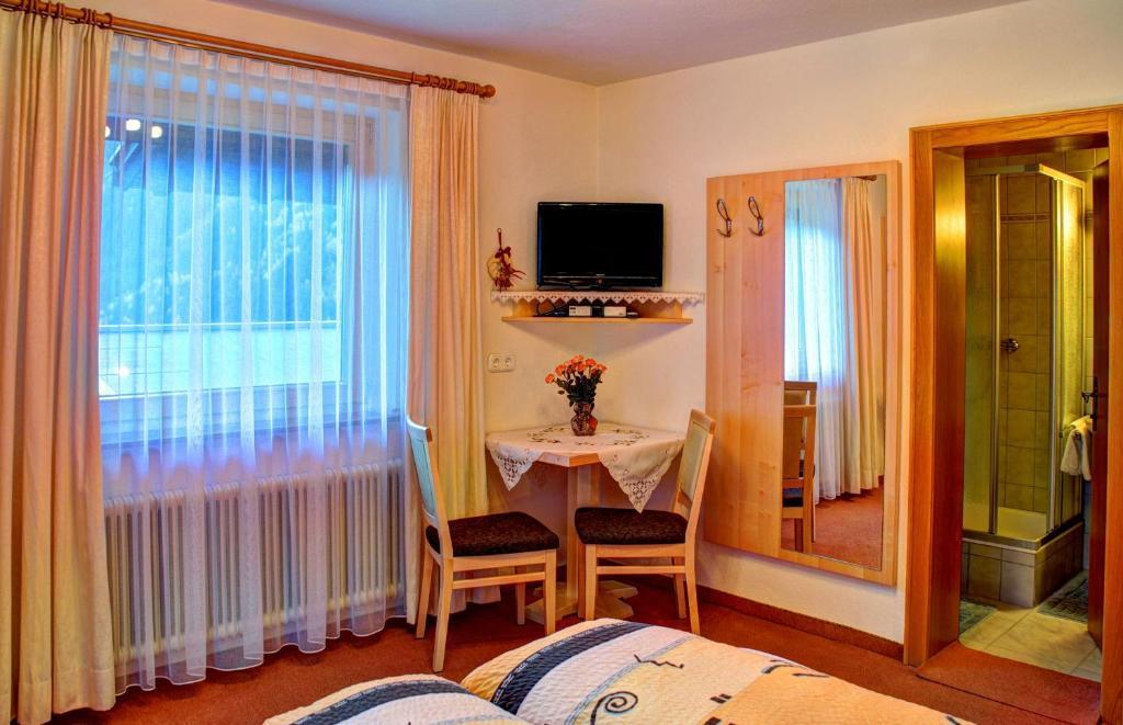 Gaestehaus Resi Jerzens Rom bilde